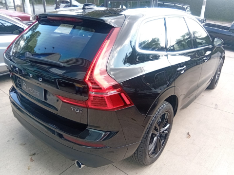 Volvo VOLVO XC60 T5 MOMENTUM  2.0 245CV 2018
