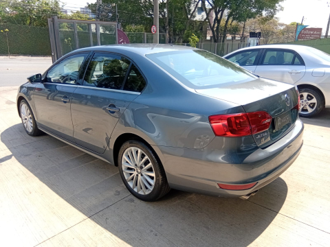 Volkswagen JETTA TSI HIGHLINE 2.0 TURBO  211CV 2014