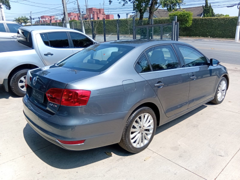 Volkswagen JETTA TSI HIGHLINE 2.0 TURBO  211CV 2014
