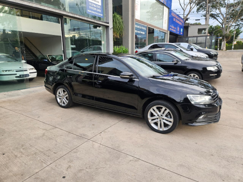 Volkswagen  JETTA 2.0 TURBO HIGHLINE  2015