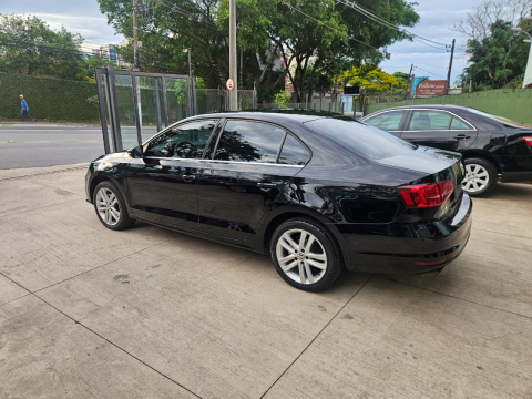 Volkswagen  JETTA 2.0 TURBO HIGHLINE  2015