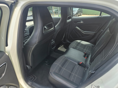 Mercedes-Benz Classe GLA 1.6 Style Turbo 2015