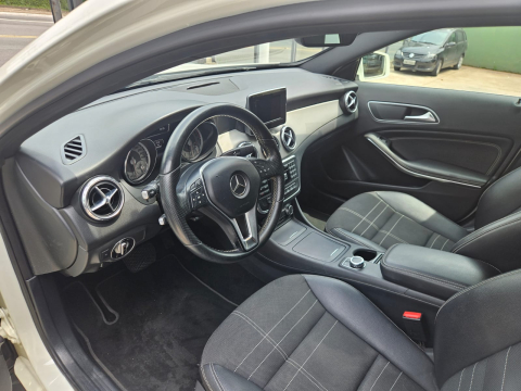 Mercedes-Benz Classe GLA 1.6 Style Turbo 2015