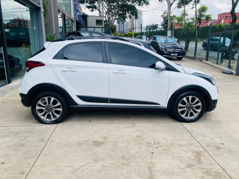 Hyundai HB20X 1.6 Style Flex Aut. 5p 2016