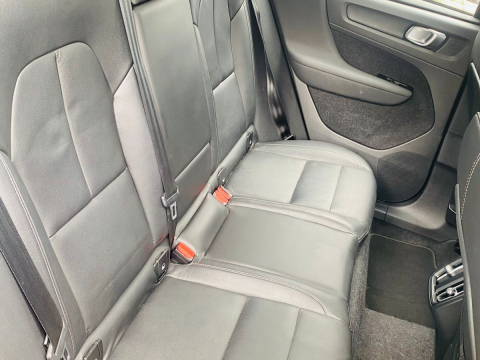 Volvo XC40 2.0 T4 Momentum 5p 2021