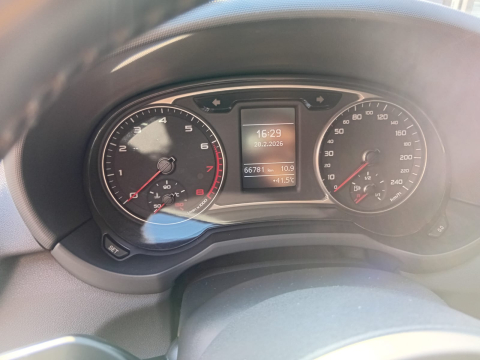 Audi A1 1.4 Tfsi Attraction S-tronic 5p 2013