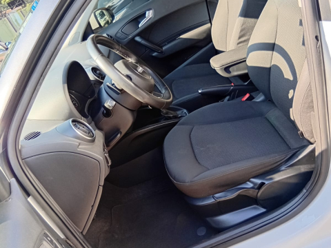 Audi A1 1.4 Tfsi Attraction S-tronic 5p 2013