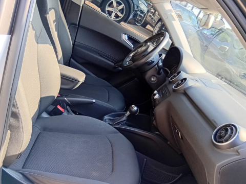 Audi A1 1.4 Tfsi Attraction S-tronic 5p 2013