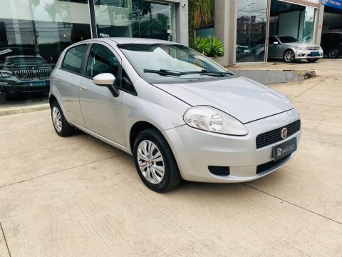 Fiat Punto 1.4 Attractive Flex 5p 2011