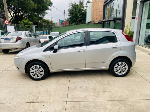 Fiat Punto 1.4 Attractive Flex 5p 2011