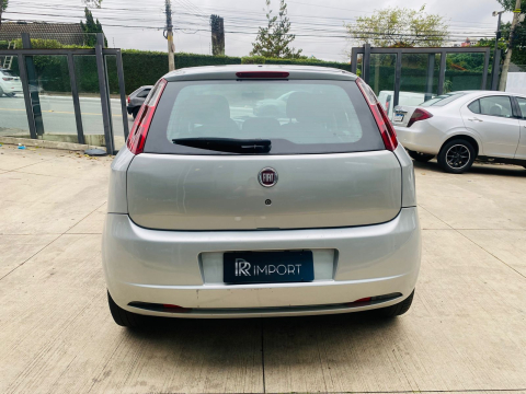 Fiat Punto 1.4 Attractive Flex 5p 2011